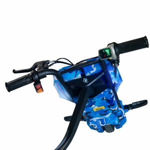 Trotinetă drift albastră vedere frontală cu ghidon și manșe, pentru copii - Flytec™
