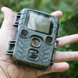 Mini Camera Ecran LCD de 2 inchi, USB, Compact si portabil, Culoare camuflaj