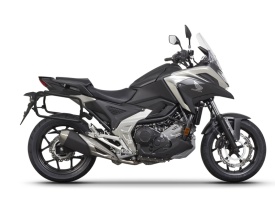 Set complet de cutii de aluminiu SHAD TERRA NEGRU, 37L cutie centrala si 36L / 36L cutii laterale, incluzand kit montaj si placa SHAD HONDA NC 750 X 2021- - Img 2