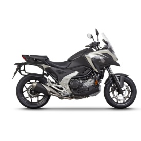 Set of SHAD TERRA TR40 adventure saddlebags and SHAD TERRA aluminium top case TR55 PURE BLACK, including mounting kit SHAD HONDA NC750X - Img 8