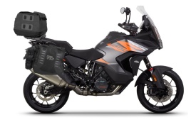Set of SHAD TERRA TR40 adventure saddlebags and SHAD TERRA rear bag TR50, including mounting kit SHAD KTM 1200 SUPER ADVENTURE S/R
