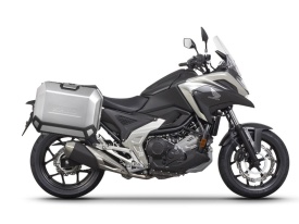 Set complet de 47L /47L cutii laterale de aluminiu SHAD TERRA, incluzand kit montaj SHAD HONDA NC 750 X 2021-