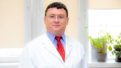 Conf. Dr. Marius Stănescu – Ortopedia între Artă și Inovație