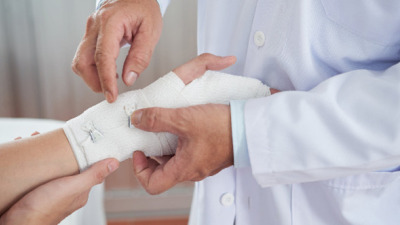 Fracture of the distal epiphysis of the radius, recommendations, surgical treatment and recovery