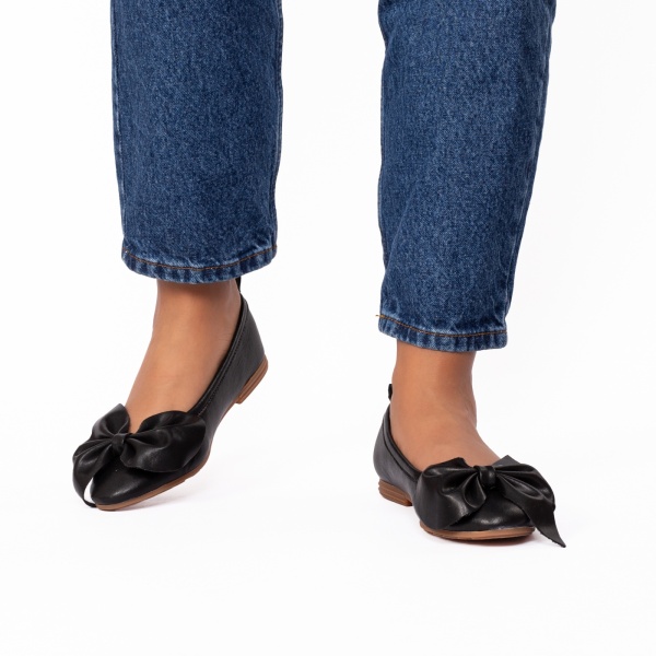 Balerini dama 203-1 negru