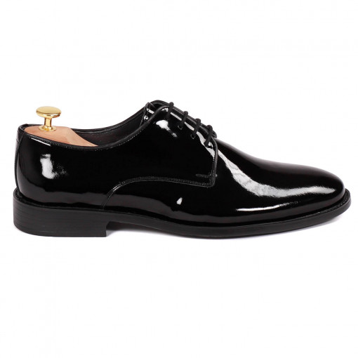Pantofi eleganti barbati 025 negru lac