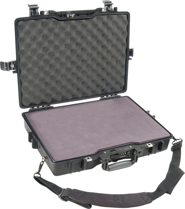 Geanta Peli 1495 Laptop Case 17' cu cifru - Img 5