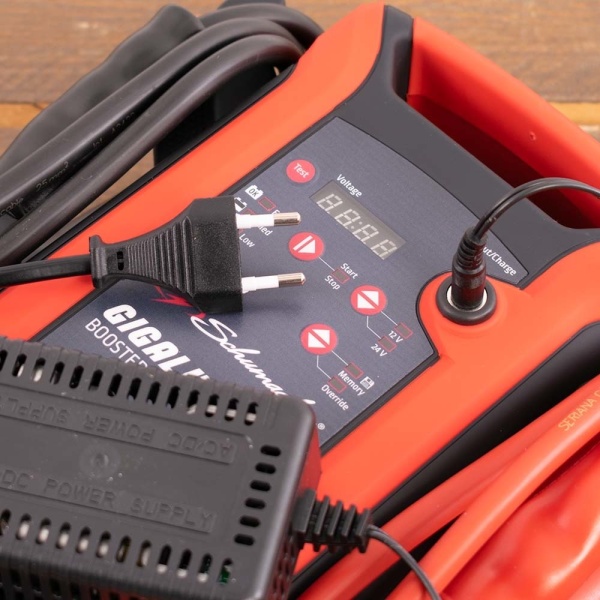 LiFePO4 Schumacher Giga Lithium 12V/800A CCA indítómotor - Img 5