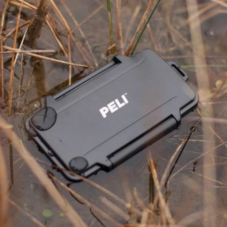 Peli SD Memory Card Case 0915 testată în apă