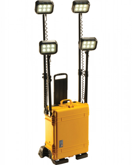 Peli RALS 9470 cu 4 reflectoare și troler rigid