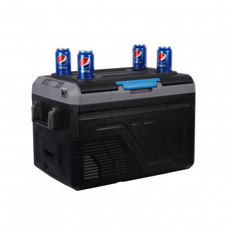 Suport pentru patru pahare la frigider auto Foton 35L-B1 35 litri -22°C 12/24/220V utilizat pentru a tine 4 doze.