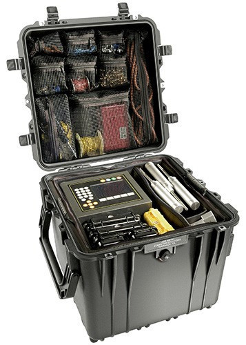 Geantă rigidă Peli 0340 Cube Case cu divider