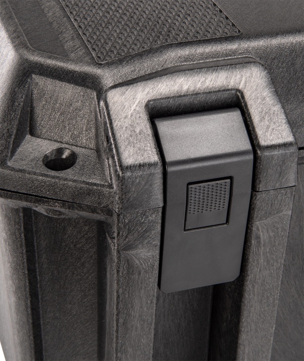 Geanta rigida Peli V550C Vault Equipment Case neagra