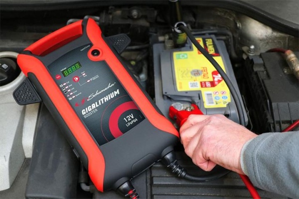 LiFePO4 Schumacher Giga Lithium 12V/800A CCA indítómotor - Img 4
