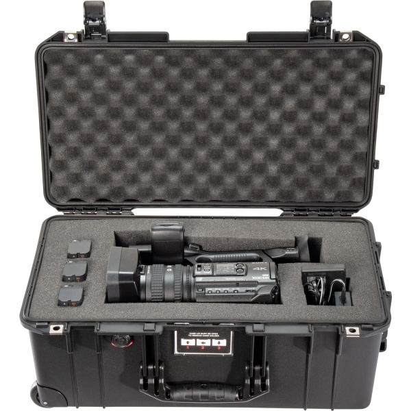 Gentă rigidă Peli AIR Case 1556 cu set burete pretaiat Peli 1556AirFS
