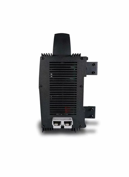 Redresor profesional Schumacher INC100 12V 70A