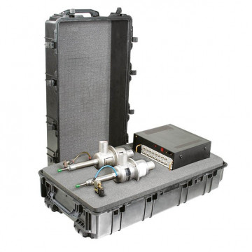 Geantă rigidă Peli™ 1780 Transport Case cu burete Pick N Pluck utilizată pentru a proteja echipament de lucru