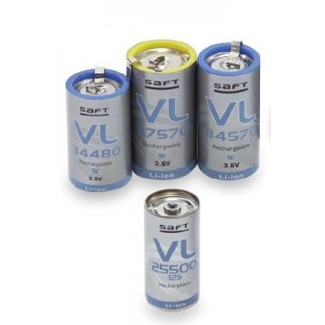 Patru acumulatori Li-Ion VL 34570 de 3.7V și 5400mAh R20