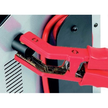 Detalii clești la redresor profesional cu functie de pornire Titan 100 12/24V 70A