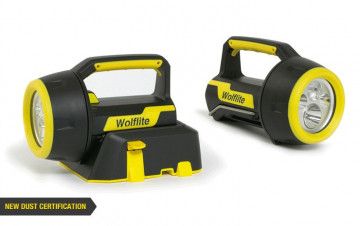 Două lanterne reîncărcabile antiex WOLFLITE XT-70K