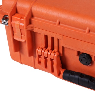 Inchizătoare la geanta rigida etansa Peli™ MediumCase 1550 Orange