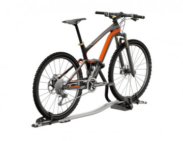 Bicicletă montată pe un suport pentru bicicletă Thule Expert 298
