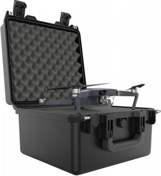Geantă de protecție Peli Storm Case iM2275 cu burete Pick N Pluck utilizată pentru a proteja o dronă 