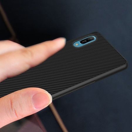 Husa pentru Huawei Y6 2019, Perfect Fit, cu insertii de carbon, negru - Img 6
