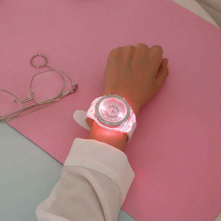 Ceas Activ LED - Jocuri de lumina 7 culori - 4 moduri flash - Fashion Crystal Clasic watch, Pink - Img 3