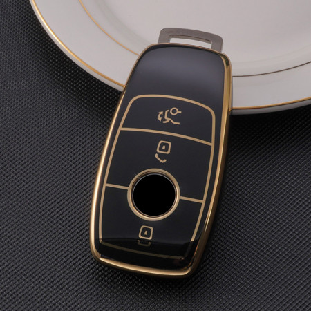 Husa de protectie premium pentru cheia auto Mercedes Benz Elegance Luxury este o alegere excelenta pentru orice proprietar de Mercedes Benz care doreste sa-si protejeze cheia auto pretioasa. Aceasta husa de protectie de inalta calitate este fabricata dint