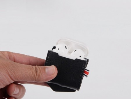Husa din piele naturala pentru AirPods cu port pentru incarcare - Img 2