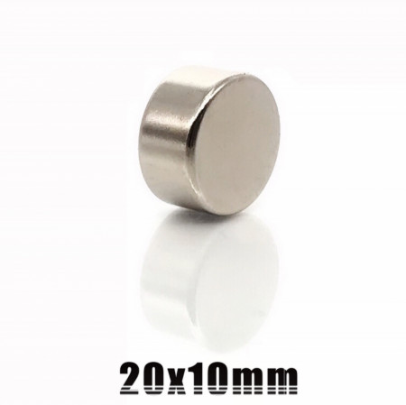 Magnet neodim puternic, formă disc, placat cu nichel, N42, forță aproximativ 11 kg Magnet neodim de dimensiuni medii cu o puternică forța de atracție, poate susține pană la 11 kg in plan vertical. Este magnetul potrivit dacă doriți sa va construiți propri