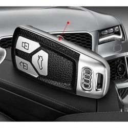 Husa de protectie Luxury Line pentru cheia auto Audi reprezinta o optiune deosebita pentru orice posesor de Audi care isi doreste sa-si protejeze cheia. Aceasta husa de protectie de inalta calitate este confectionata dintr-un material durabil, oferind o p