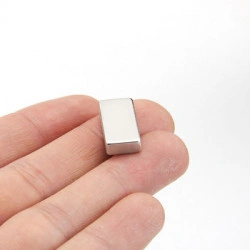 Magnet puternic neodim bloc 20x10x5 mm - forta 4.5kg