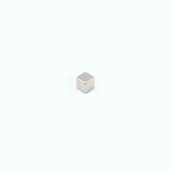 Magnet puternic neodim cub 5x5mm cu suprafata nichelata
