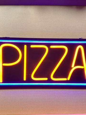 Reclama Luminoasa Neon LED " PIZZA" – Atrage Clientii Instant