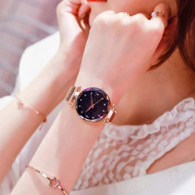 Ceas de dama Magnet Starry Sky Quartz Wristwatch Gold