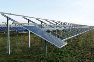 Sistem montaj panouri fotovoltaice la scară industrială