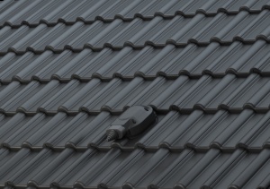 Trecere cabluri acoperiș Tectura roșu cărămiziu pentru sisteme fotovoltaice