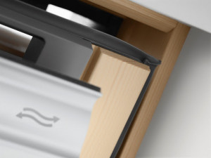 Fereastra de mansarda si rama Velux Standard Plus GLL 1061 - Img 3