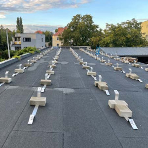 montaj panouri fotovoltaice pe membrană PVC/bitum