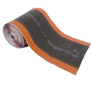 Bandă ventilare coamă Geo Vent 23 cm x 5 m RAL 8004 roșu cărămiziu