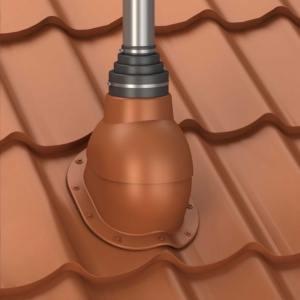 Exemplu montaj profesional trecere antenă Perfekta pe țiglă metalică
