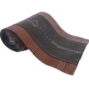 Bandă ventilare coamă Geo Vent 30 cm x 5 m RAL 8017 maro