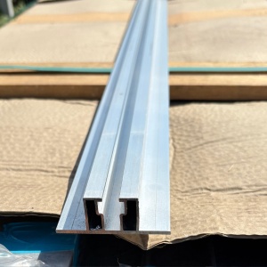 Profil Aluminiu 24.5 mm x 4,3 ml– Șină Montaj Panouri Fotovoltaice - Img 3