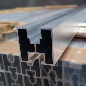 Profil Aluminiu 40x40 mm, Lungime 6,6 m – Ofertă Palet (Montaj Panouri Fotovoltaice)