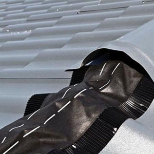 Bandă Ventilare Coamă GEO VENT 15 cm x 5 m pentru Țiglă Metalică | Etanșare și Aerisire