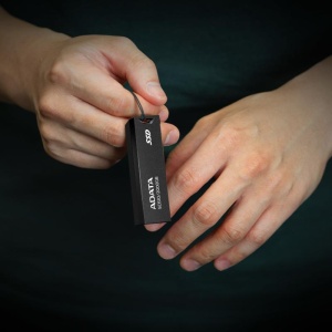 SSD Extern Adata 2000GB USB 3.2 - Img 12