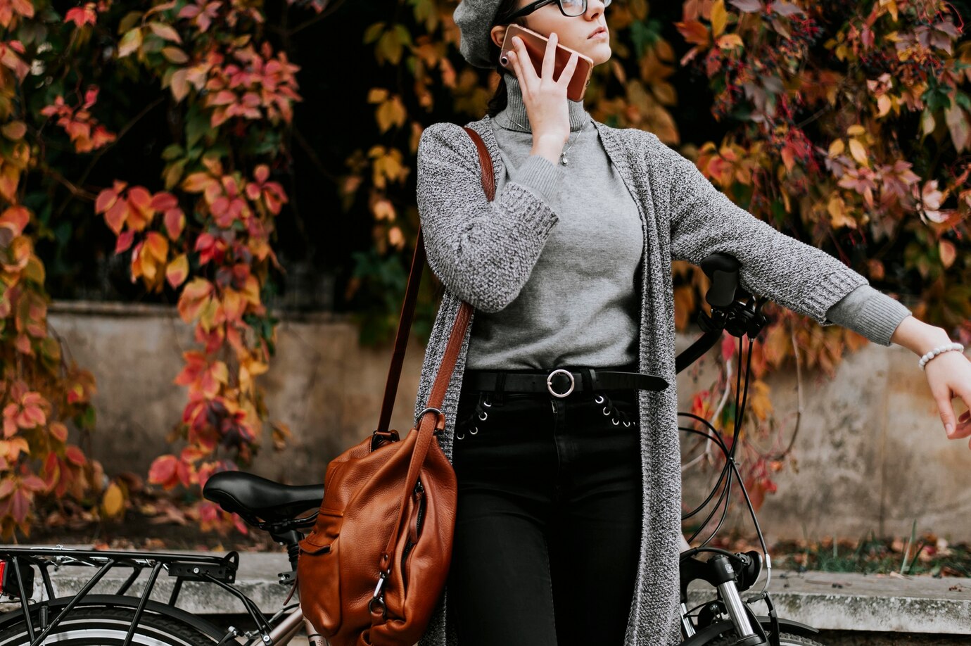 🧥 Ghid de Îmbrăcăminte Tranziție între Sezoane 🌦️ Sfaturi pentru Garderoba Ta Perfectă! 👕👗