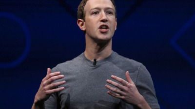 De ce poartă Mark Zuckerberg aceleași tricouri simple? 👕🔍 Află secretul eficienței lui!